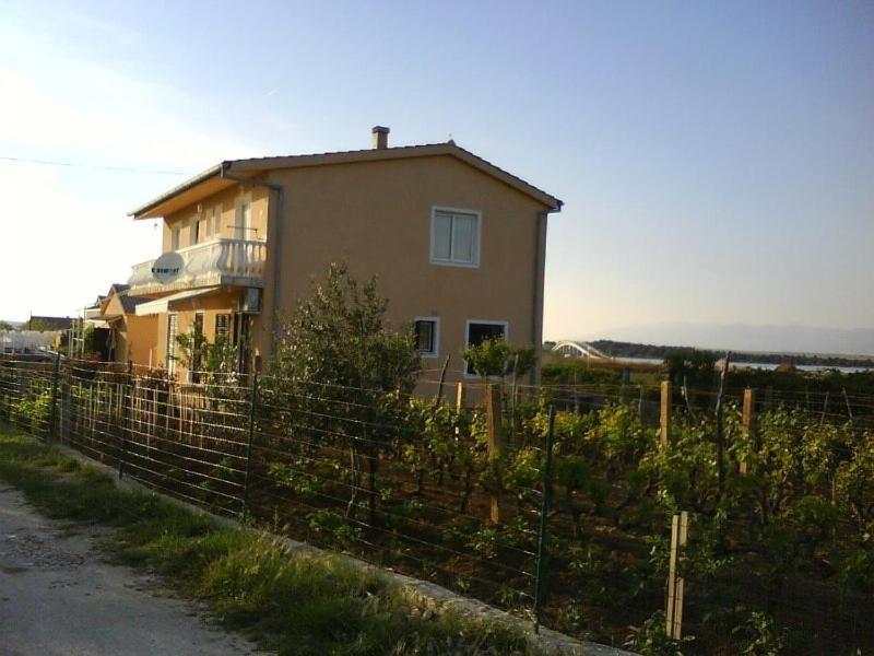 Apartments Lolo Привлака Екстериор снимка