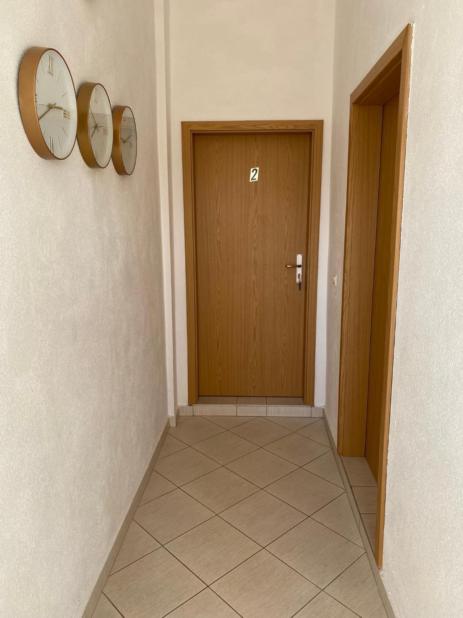 Apartments Lolo Привлака Екстериор снимка