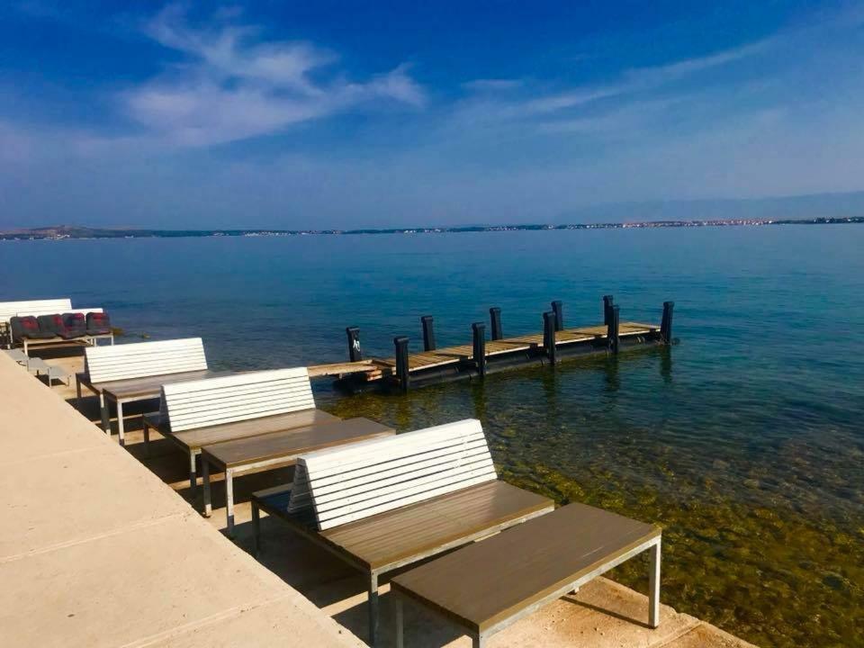 Apartments Lolo Привлака Екстериор снимка